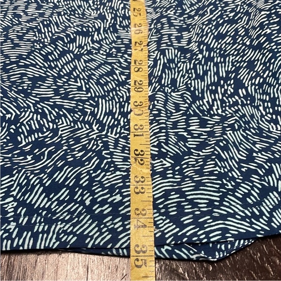 Title Nine Shirt Dress
Nimblene Adventurista Blue
Athletic Size S. - Picture 9 of 10